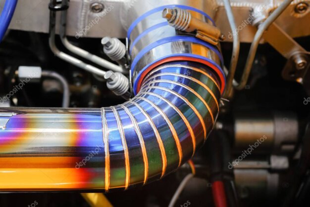 Schweißarbeiten an einem Karosserieteil